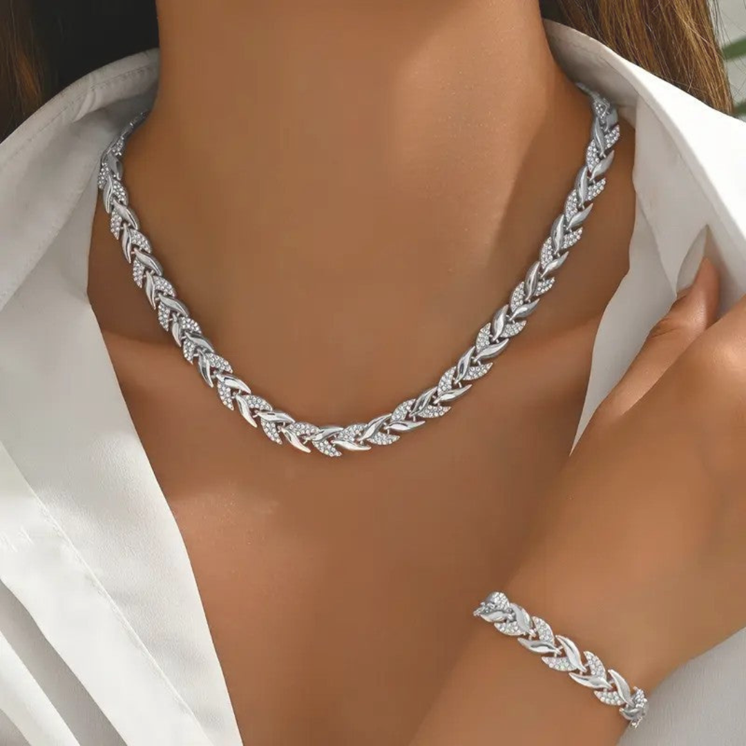 RENATA | LUXURY LEAF NECKLACE AND BRACELET SET
