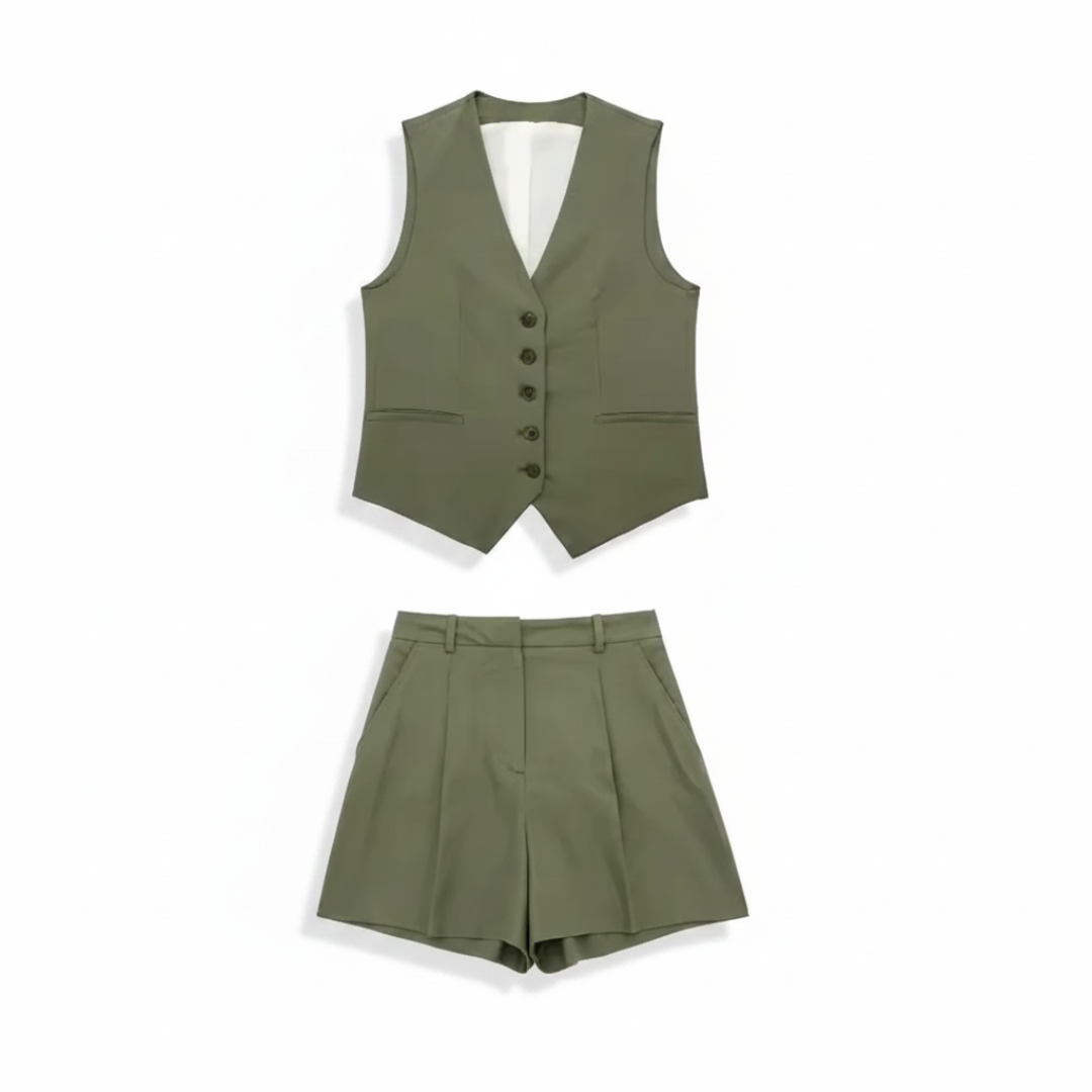 CARA | SUMMER OUTFIT WITH V-NECK VEST AND SHORTS