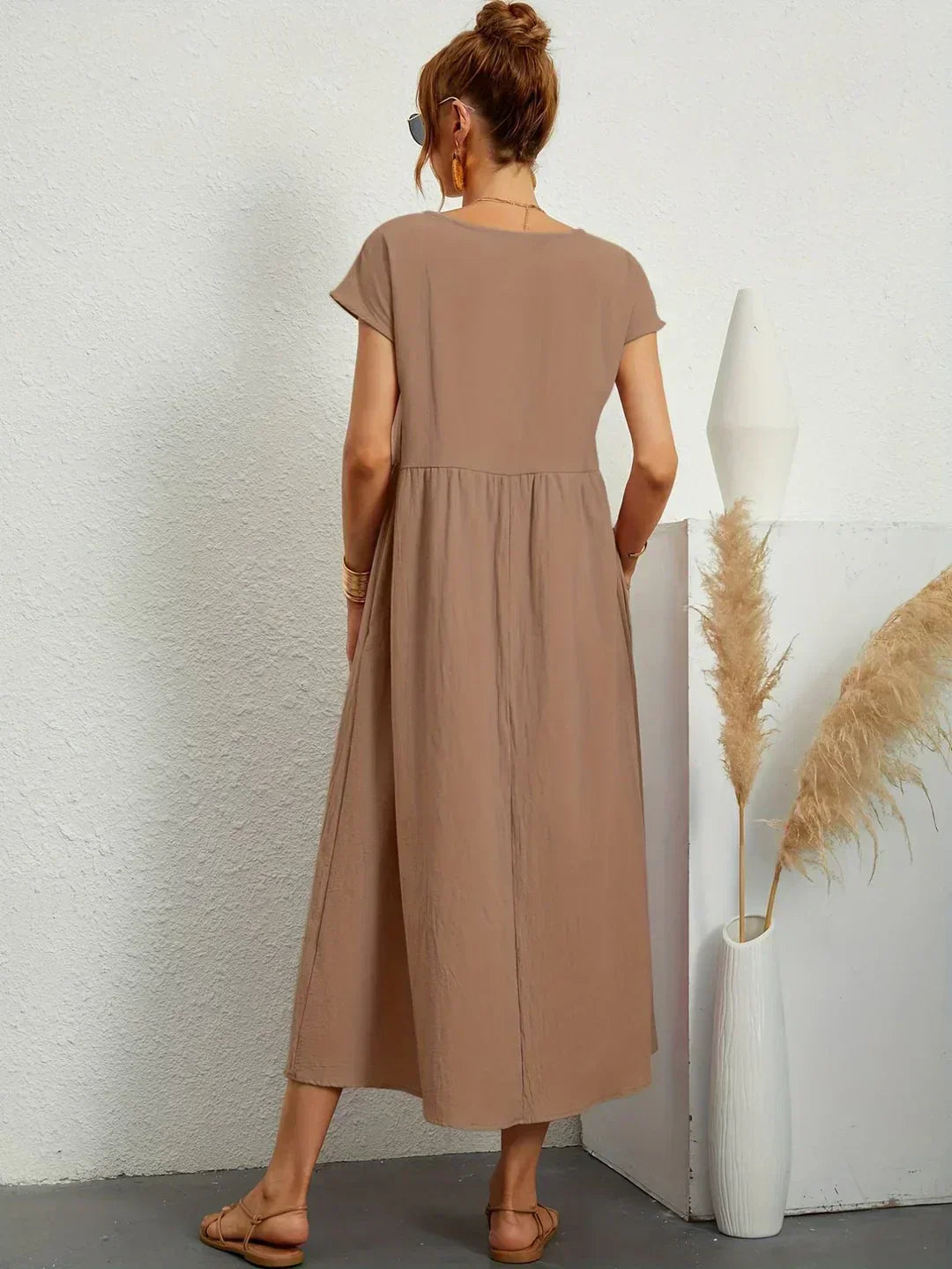 EVELINA | TIMELESS MIDI DRESS