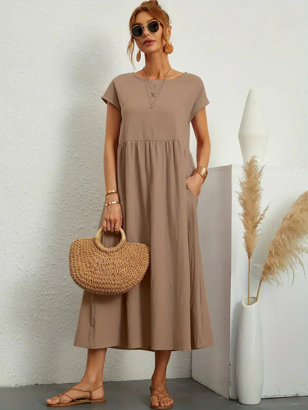 EVELINA | TIMELESS MIDI DRESS