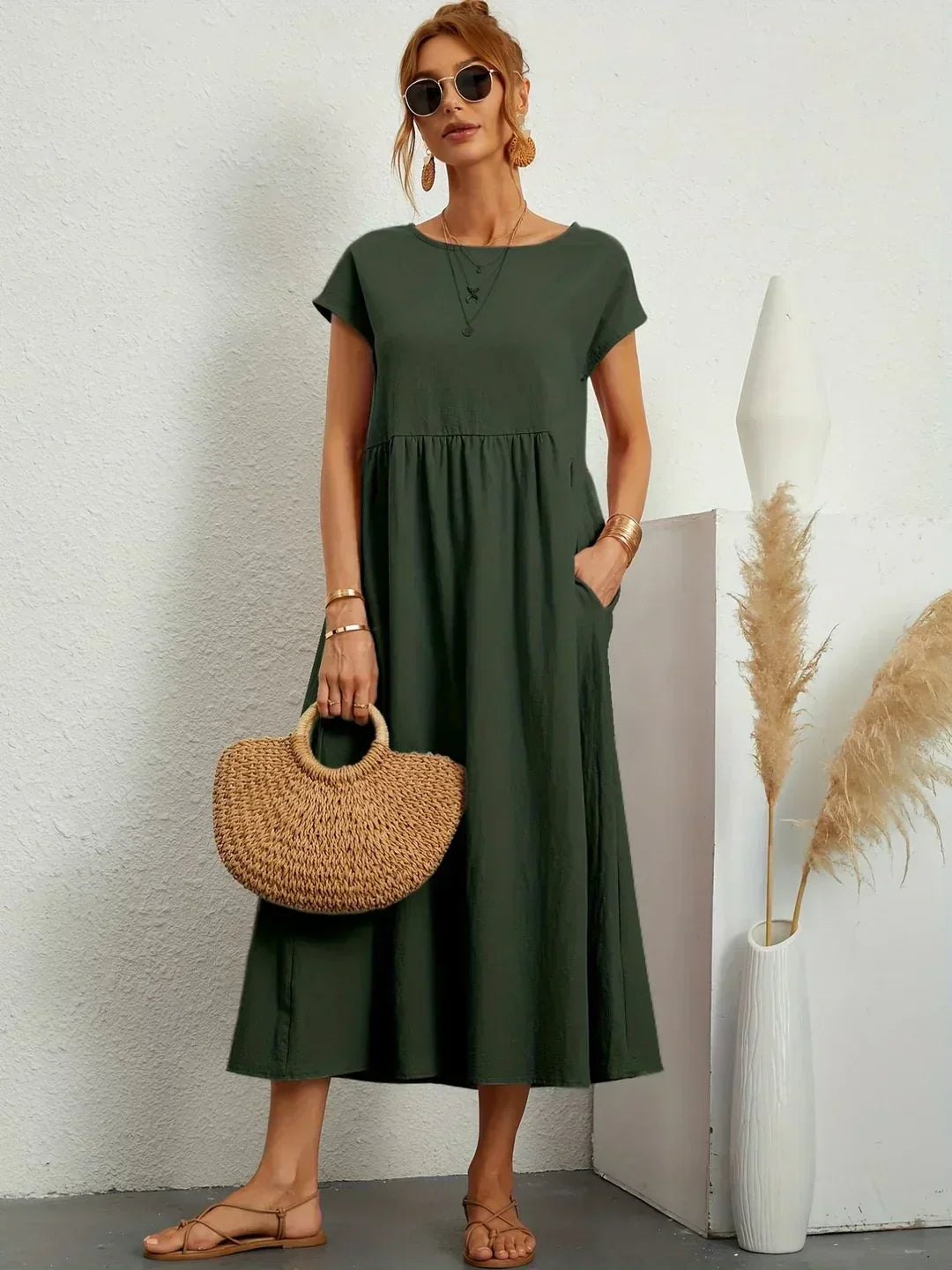 EVELINA | TIMELESS MIDI DRESS