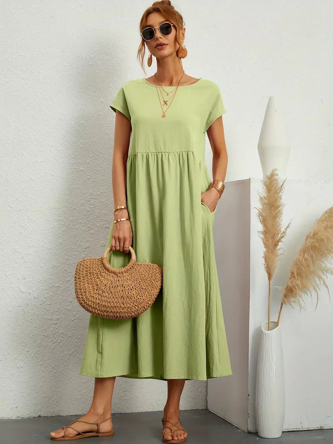 EVELINA | TIMELESS MIDI DRESS