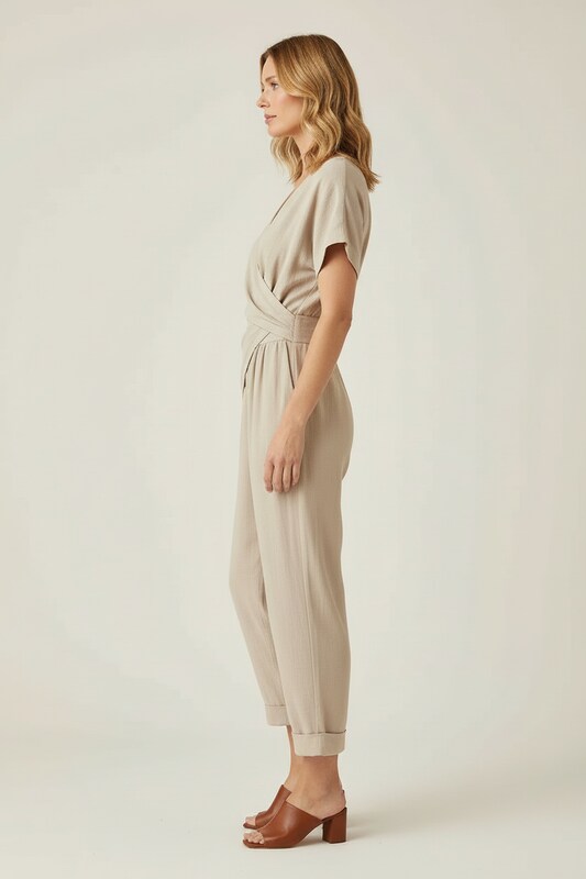 ROSELLA | TWO-PIECE SUIT WITH FRONT BELT